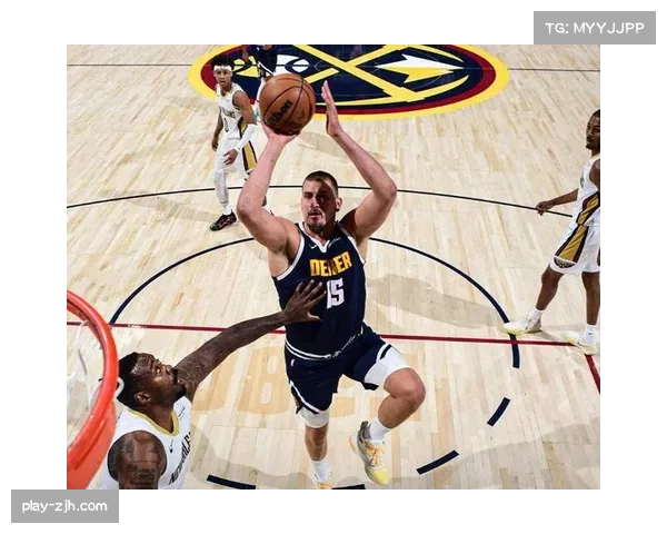 掘金约基奇场均近三双 中锋策应成进攻发起新方式 掘金约基奇场均近三双 中锋策应成进攻发起新方式